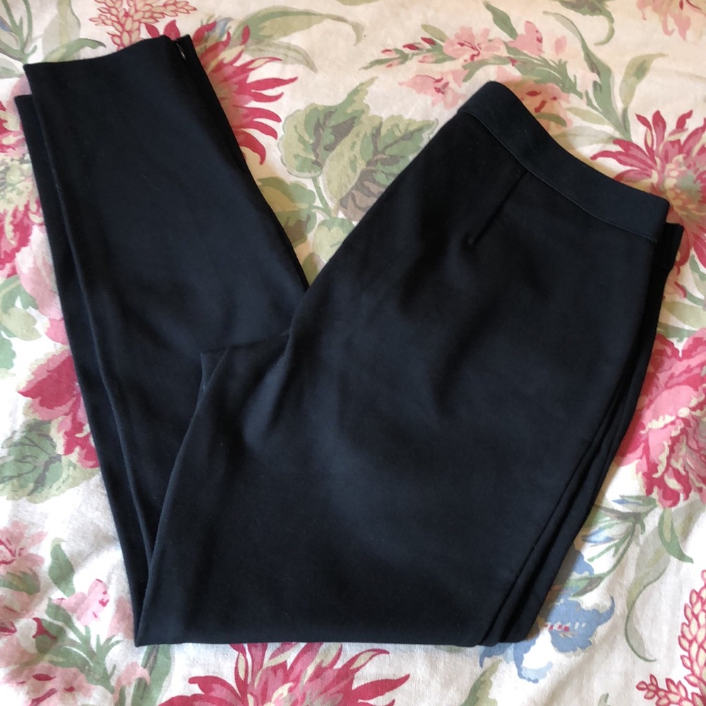 TALBOTS Size 12.P FlatFront PullOn 
STRETCH Classic Black Cigarette $119 NEW